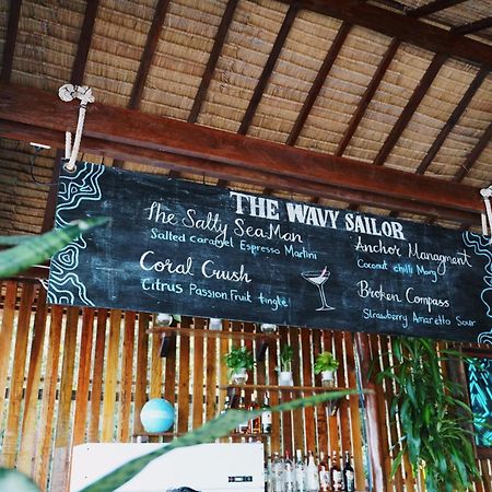 Отель The Wavy Sailor Kaoh Touch Экстерьер фото